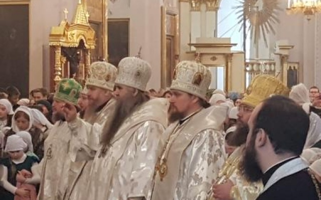 Посещение Воскресенского кафедрального собора, в котором состоялось освящение придела в честь Всех святых и святителя Николая Чудотворца