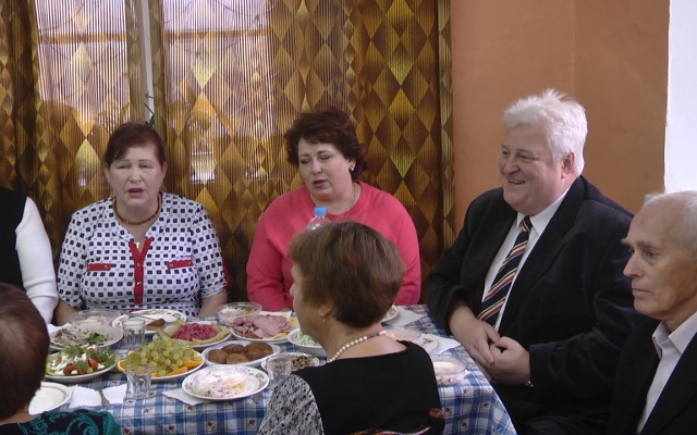Им молодость на долгие годы дана!